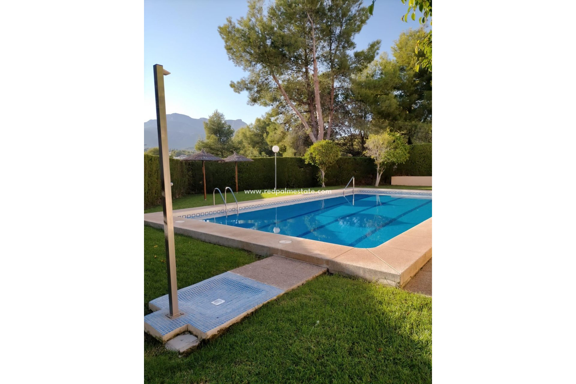 Resale - Villa -
Alfas del Pí - Costa Blanca