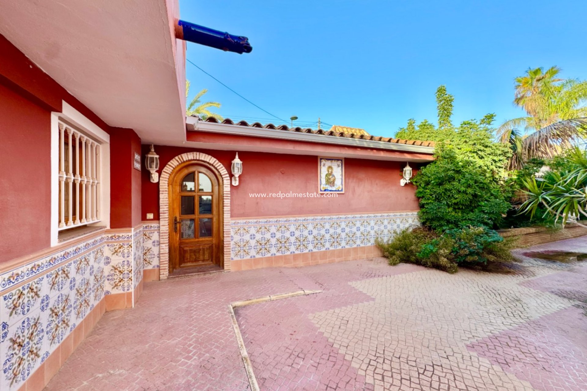 Resale - Villa -
Alfas del Pí - Costa Blanca