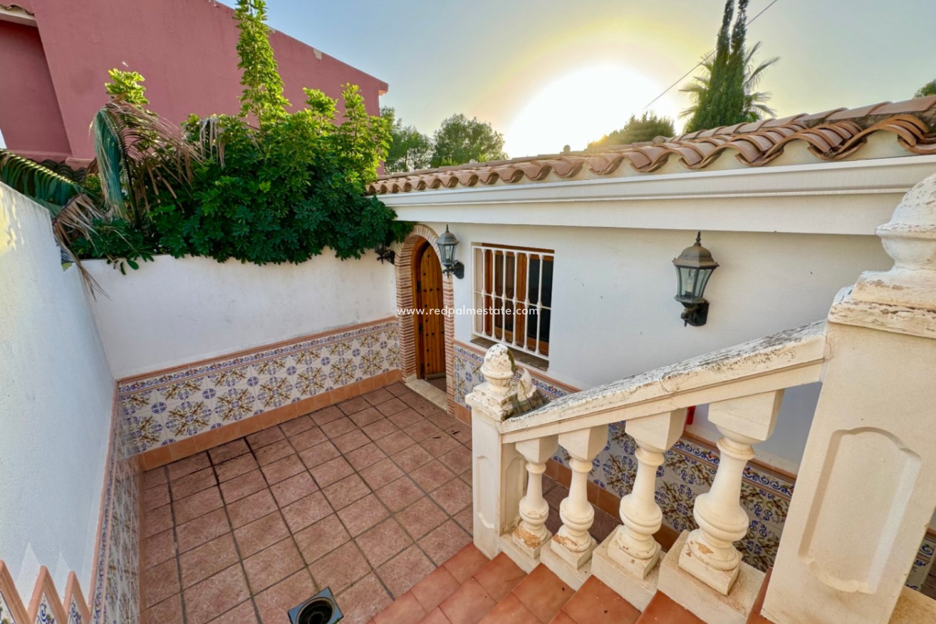 Resale - Villa -
Alfas del Pí - Costa Blanca