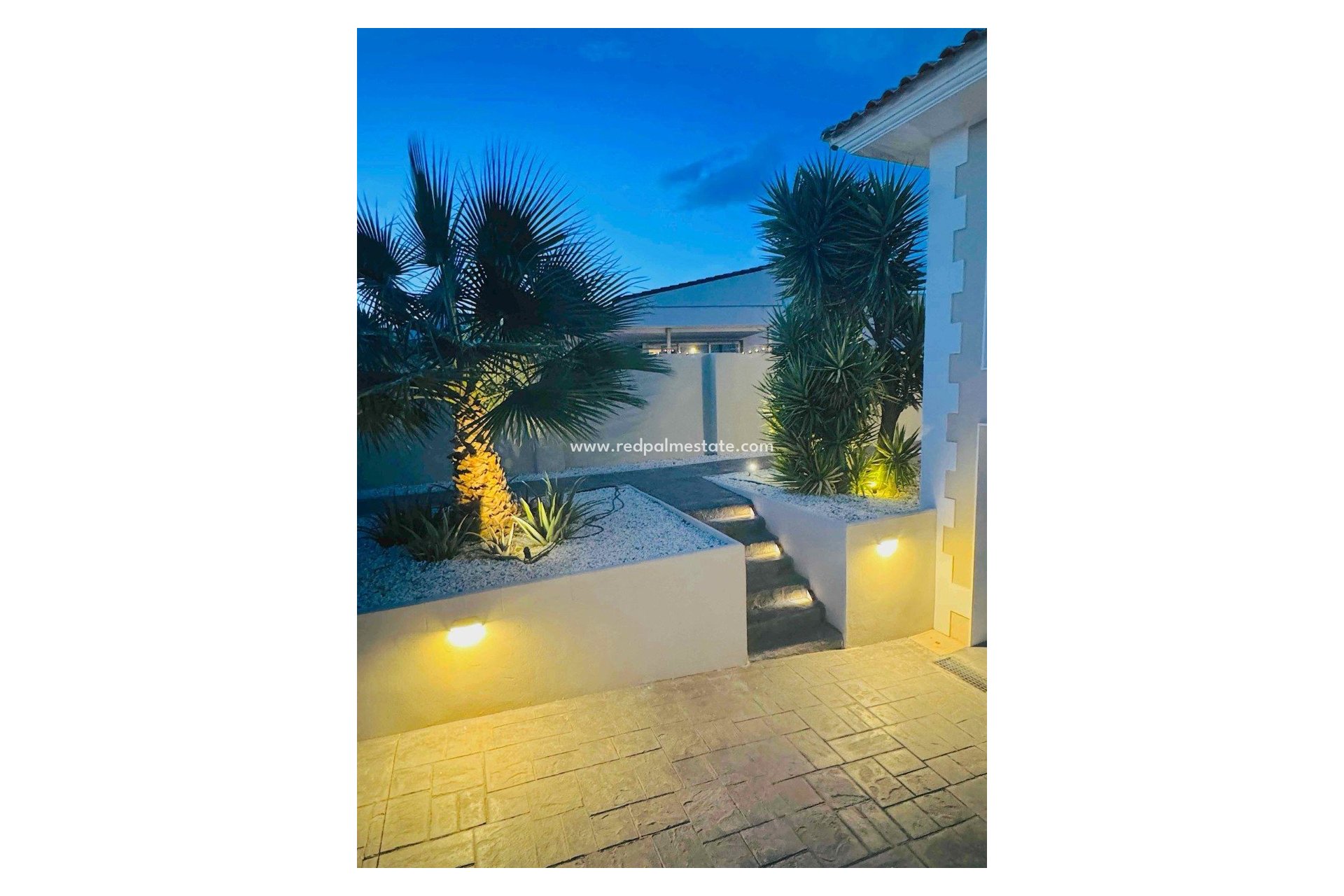 Resale - Villa -
Alfas del Pi - Costa Blanca