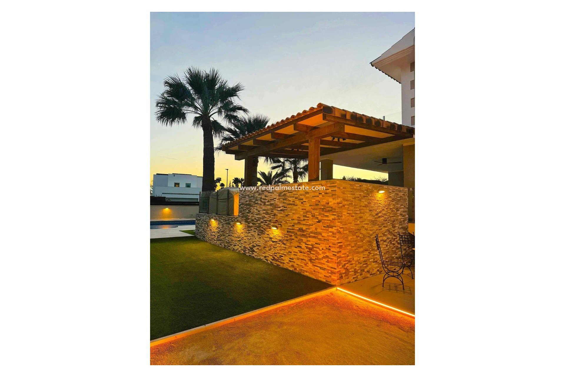 Resale - Villa -
Alfas del Pi - Costa Blanca