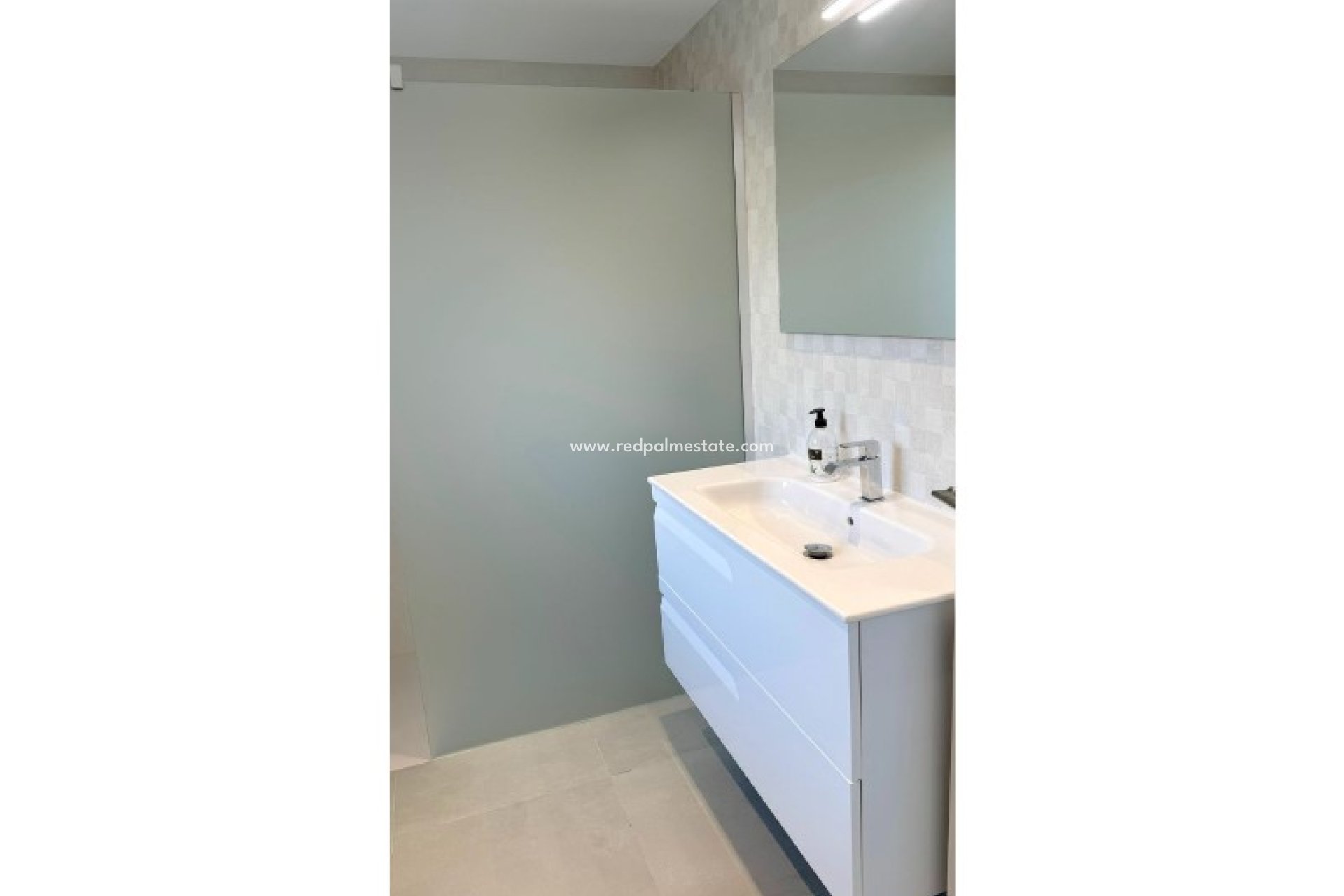 Resale - Villa -
Alfas del Pi - Costa Blanca