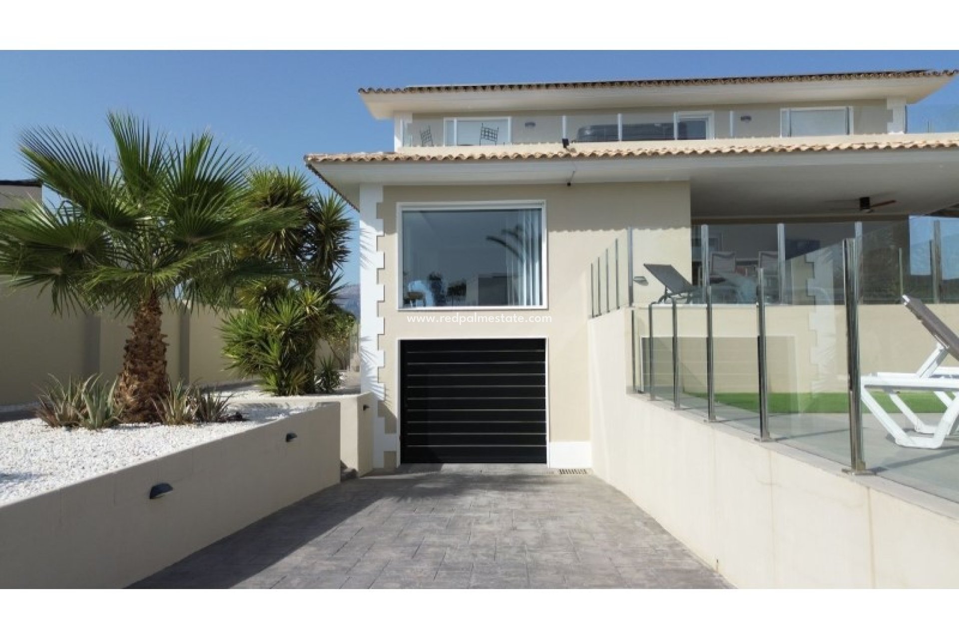 Resale - Villa -
Alfas del Pi - Costa Blanca