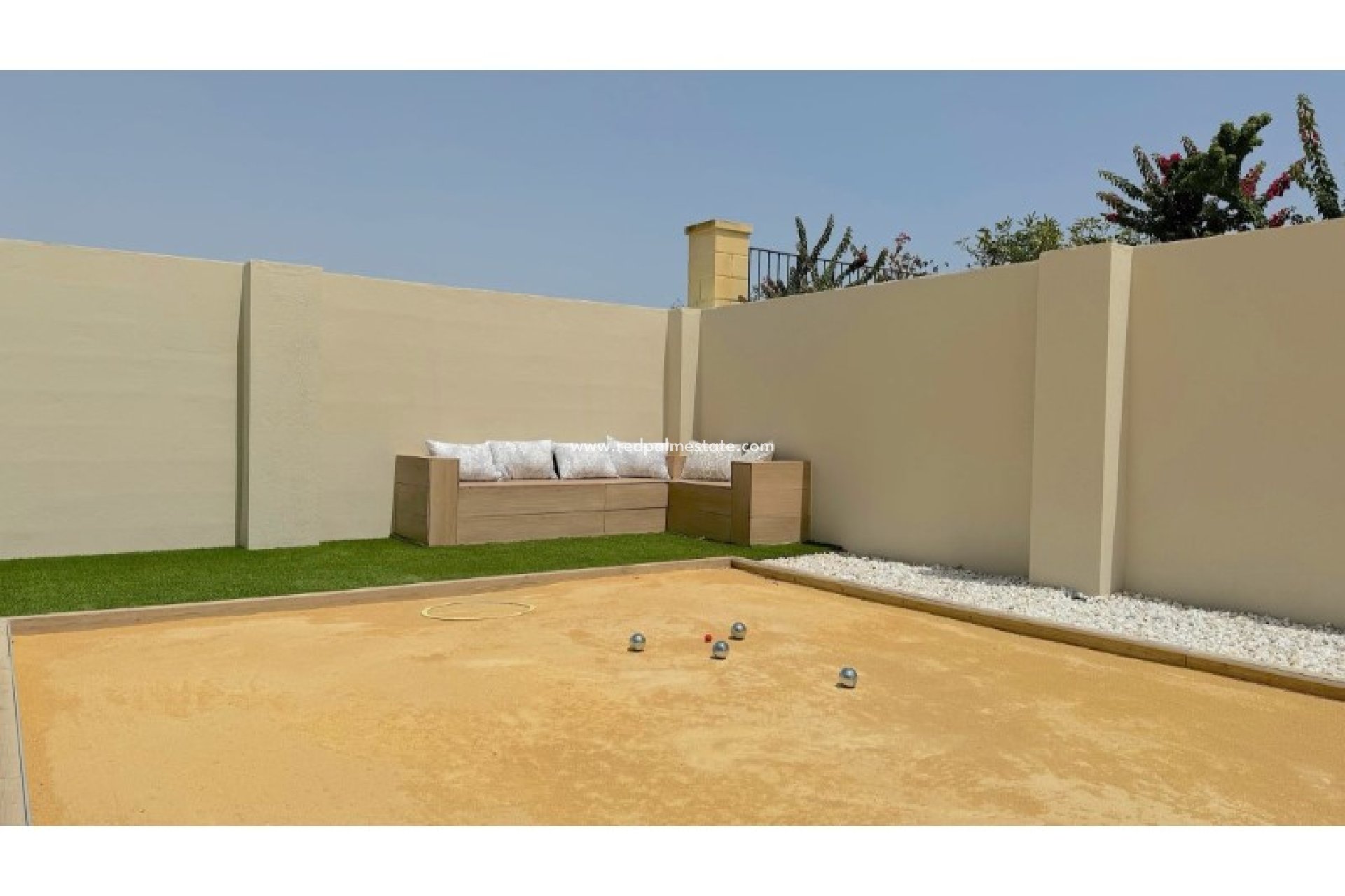 Resale - Villa -
Alfas del Pi - Costa Blanca