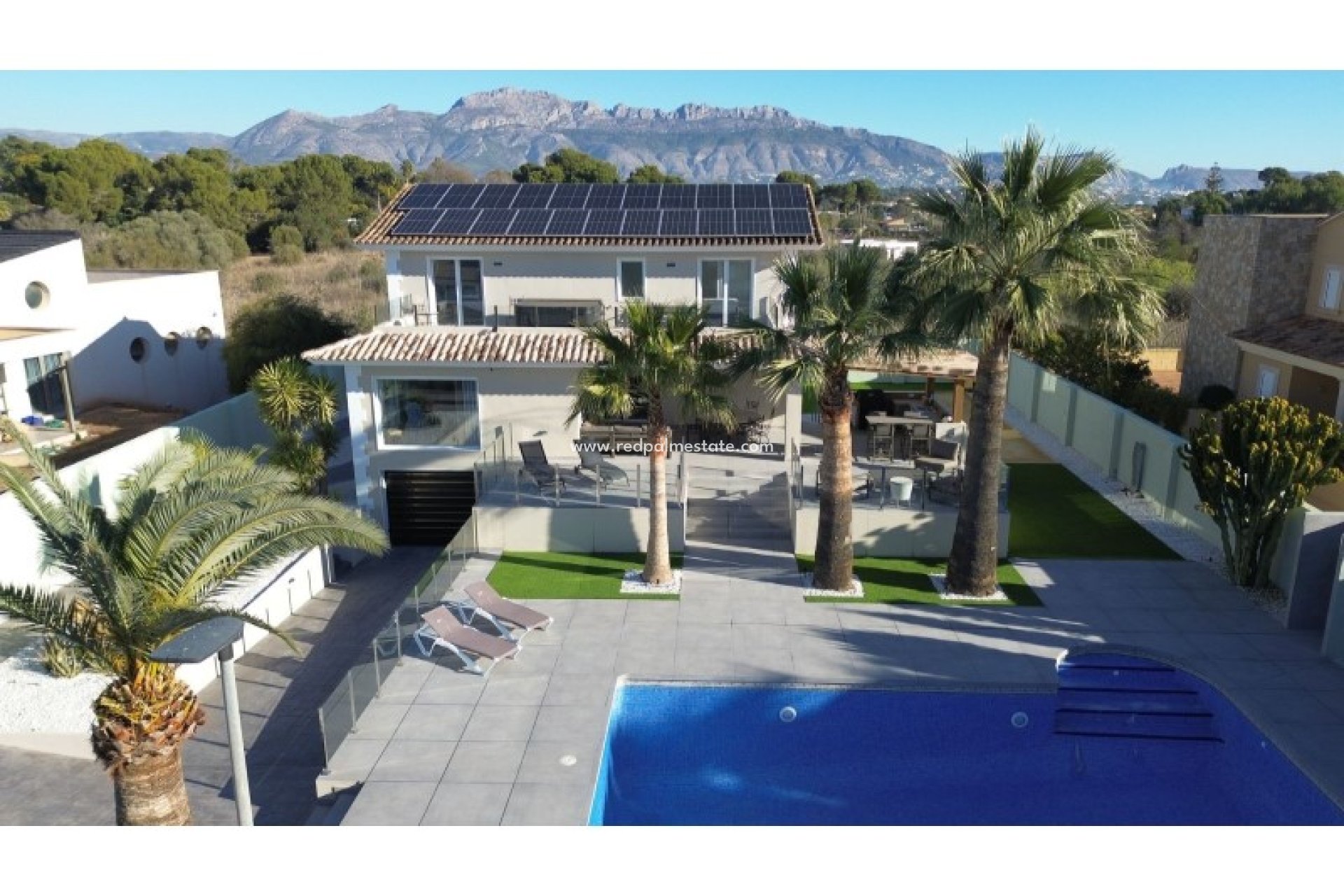 Resale - Villa -
Alfas del Pi - Costa Blanca