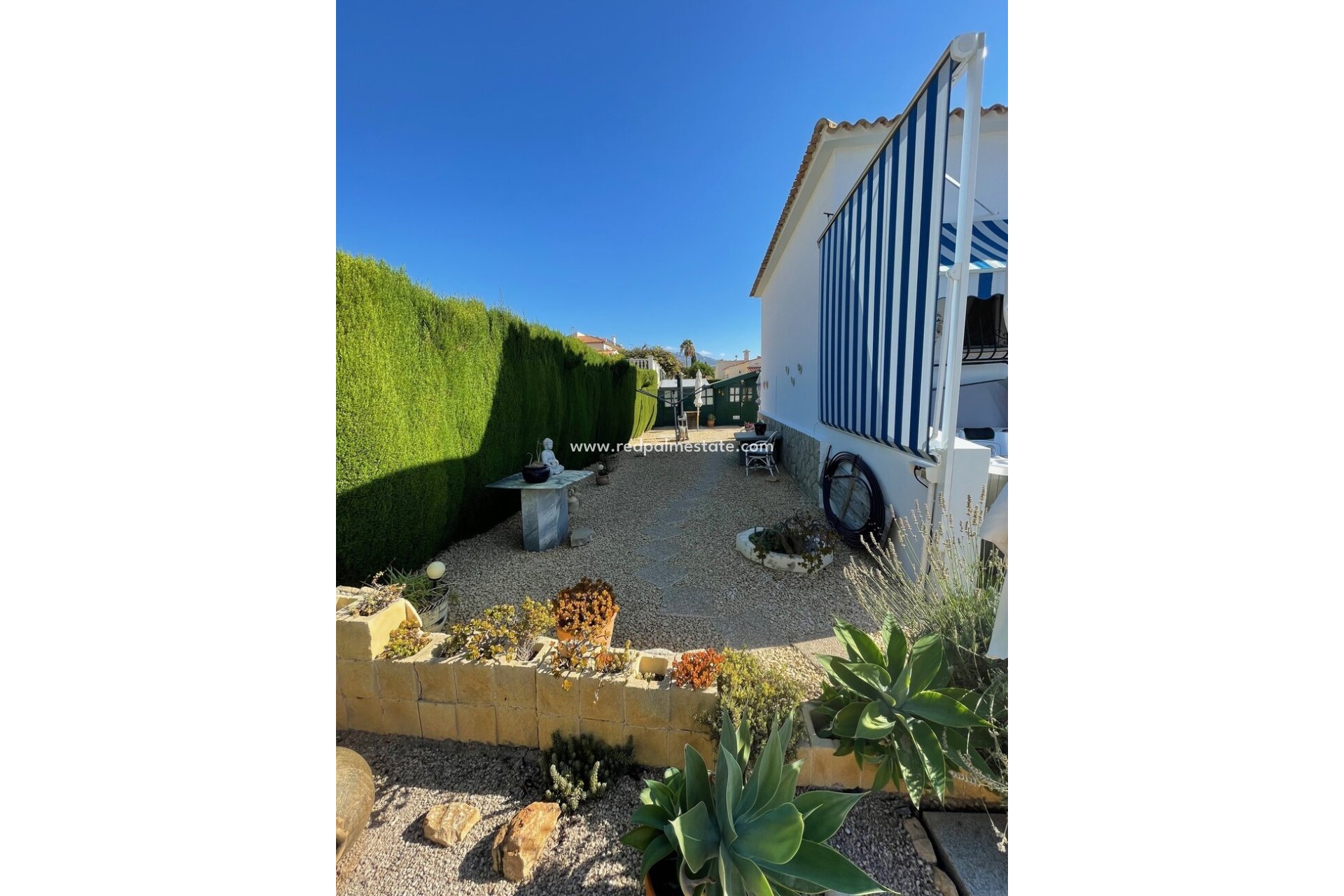 Resale - Villa -
Alfas del Pi - Costa Blanca