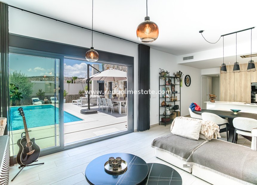 Resale - Villa -
Algorfa - Inland