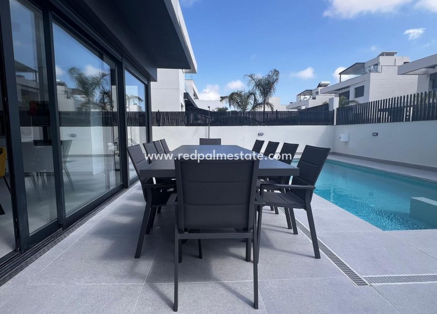 Resale - Villa -
Algorfa - Inland