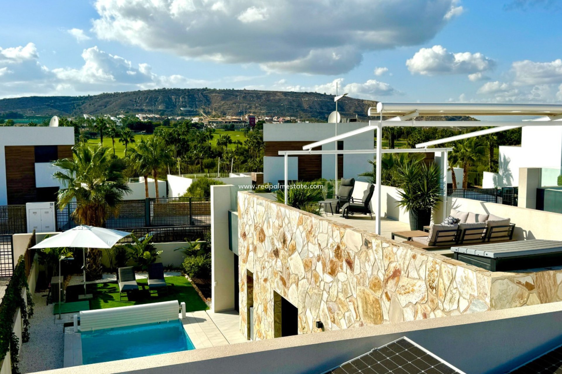 Resale - Villa -
Algorfa - La Finca Golf Resort