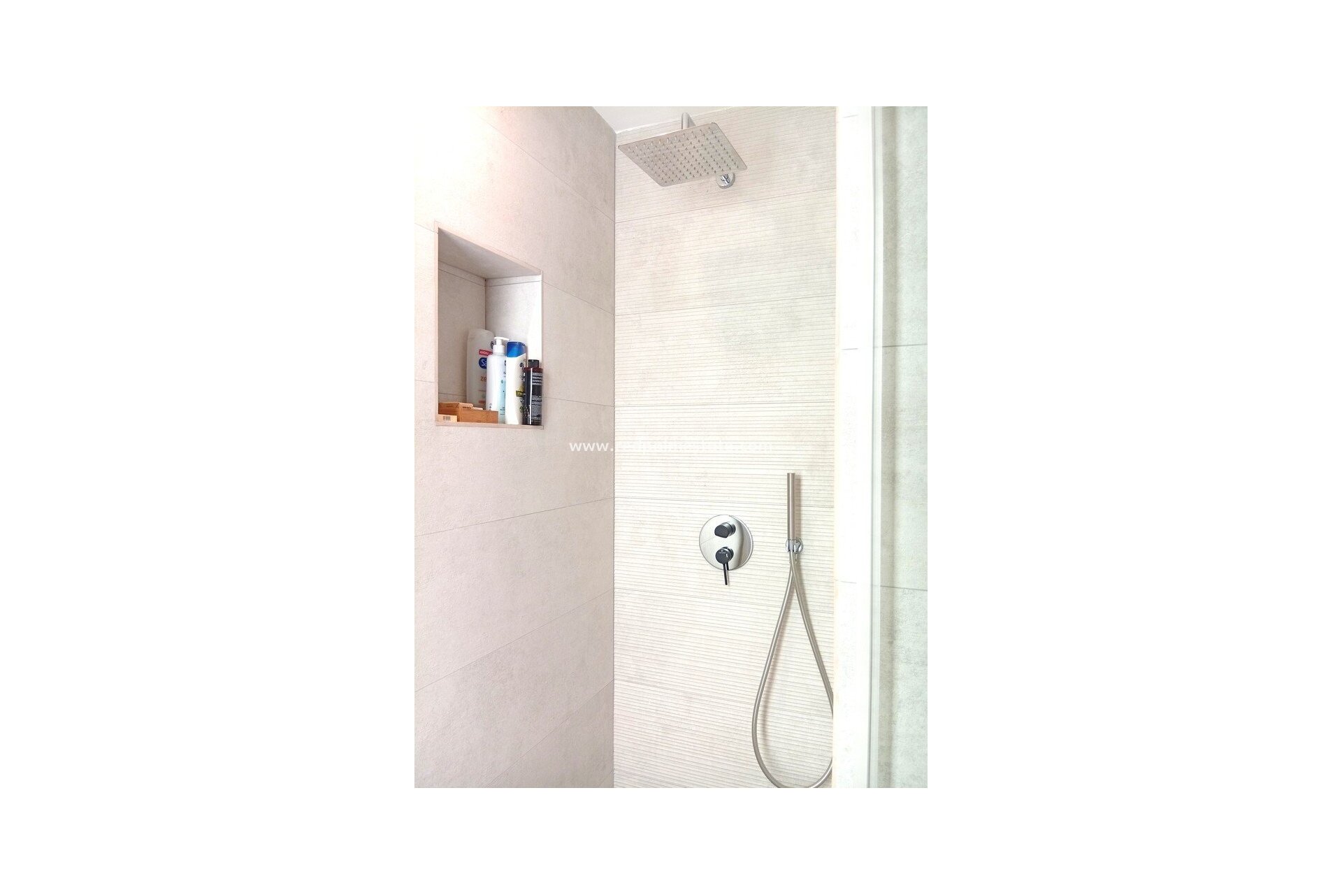 Resale - Villa -
Algorfa - La Finca Golf