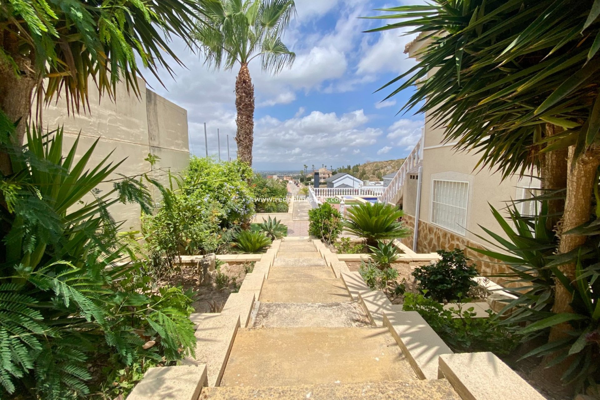 Resale - Villa -
Algorfa - Lomas De La Juliana