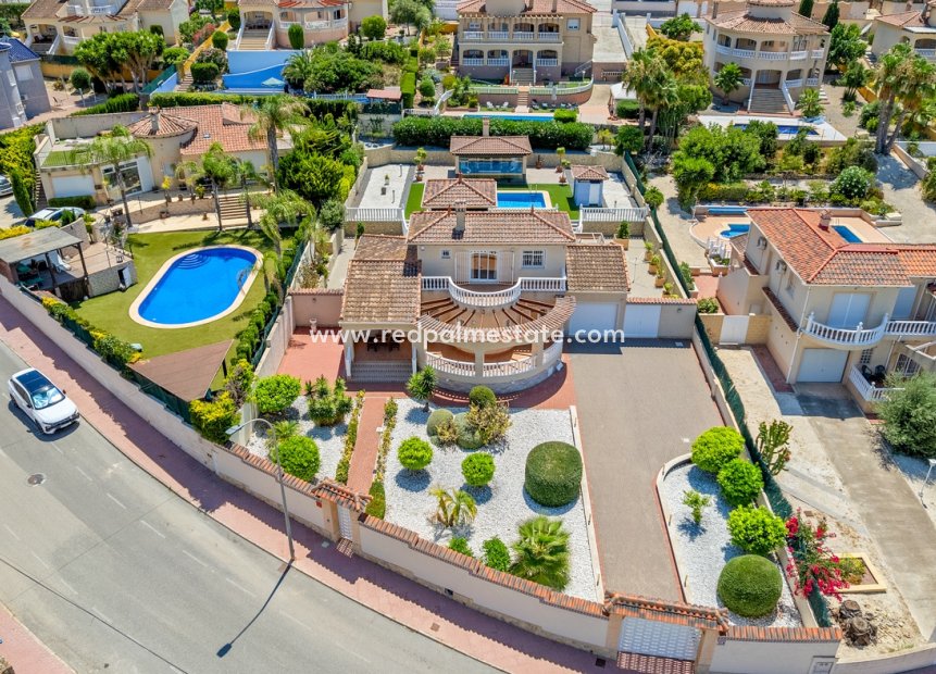 Resale - Villa -
Algorfa - Lomas De La Juliana