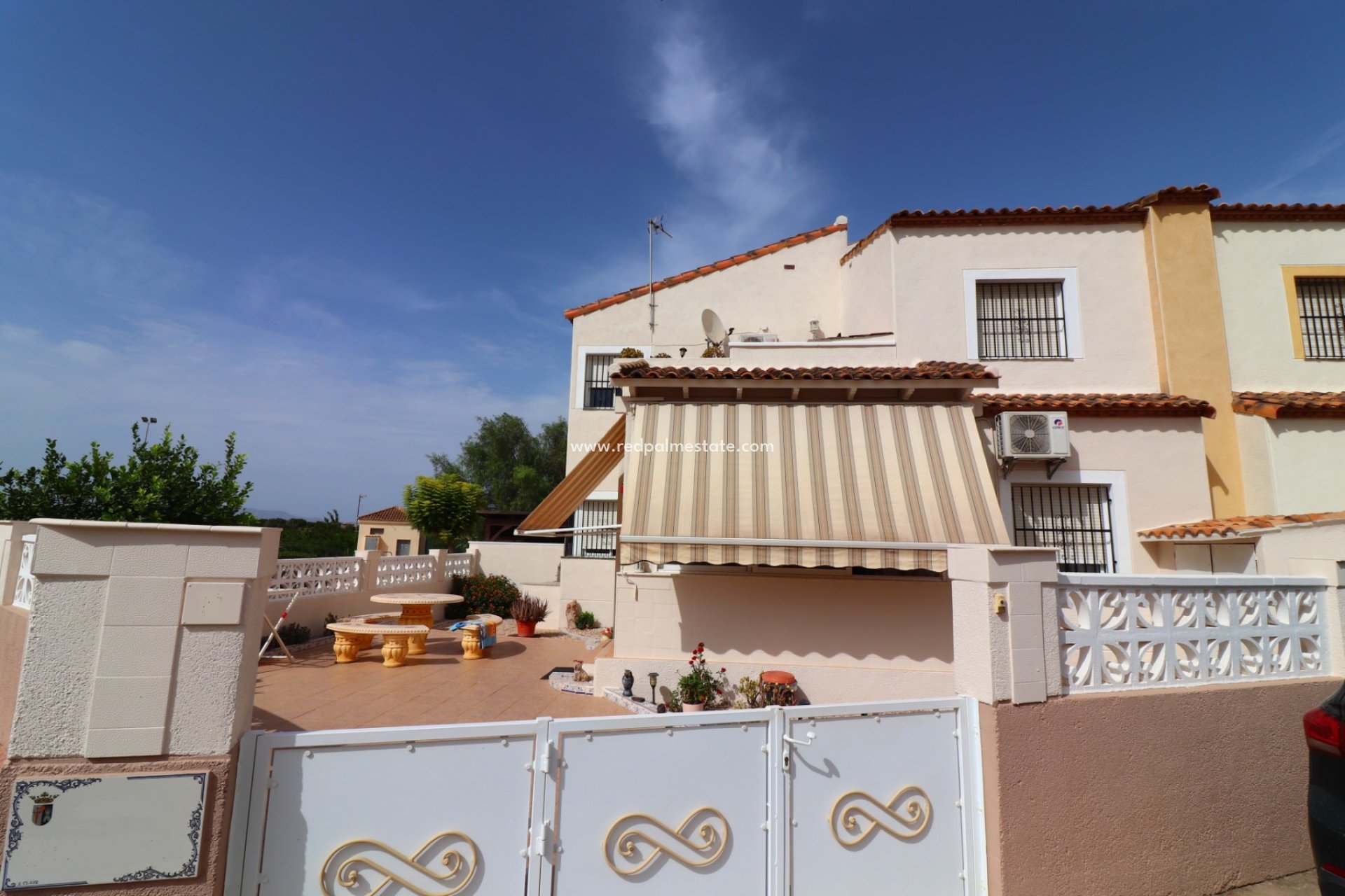 Resale - Villa -
Algorfa