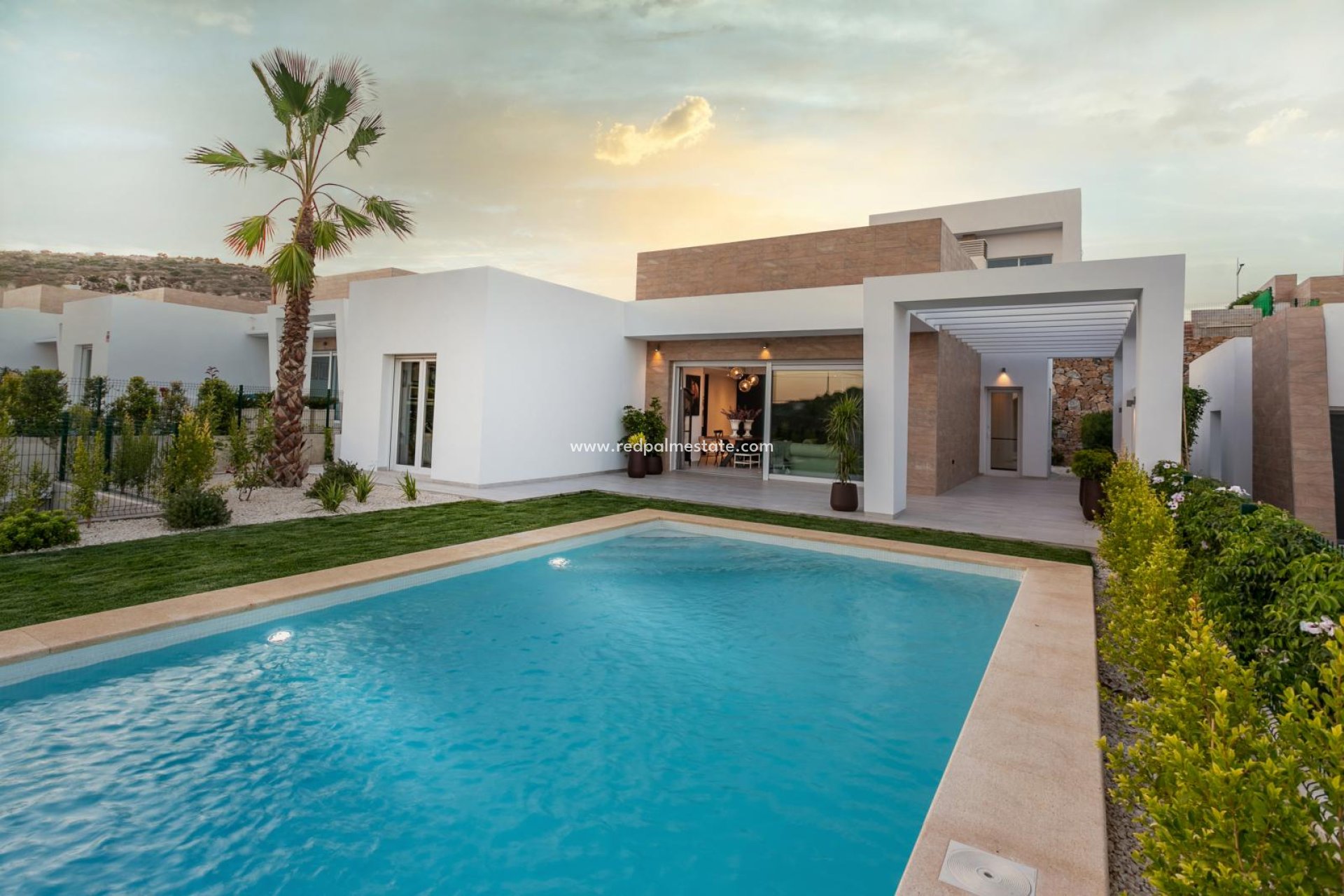 Resale - Villa -
Algorfa