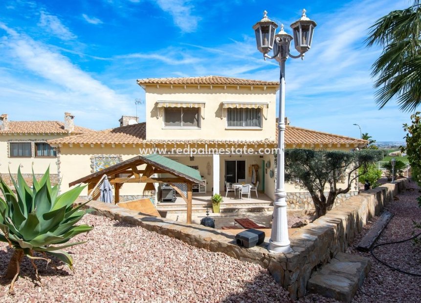Resale - Villa -
Algorfa