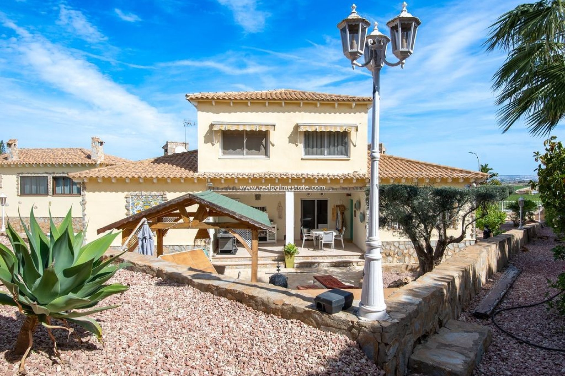 Resale - Villa -
Algorfa
