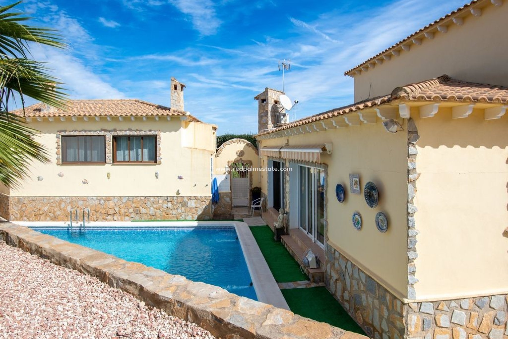 Resale - Villa -
Algorfa