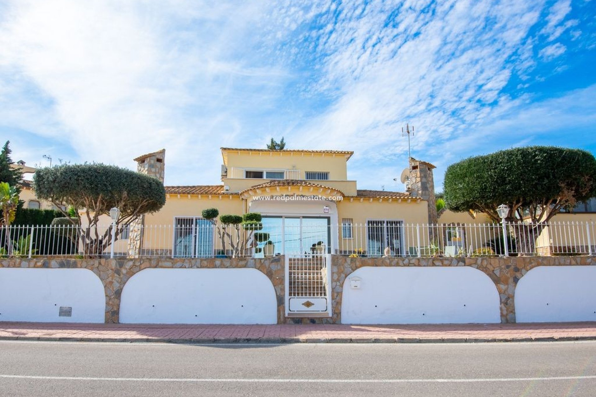 Resale - Villa -
Algorfa