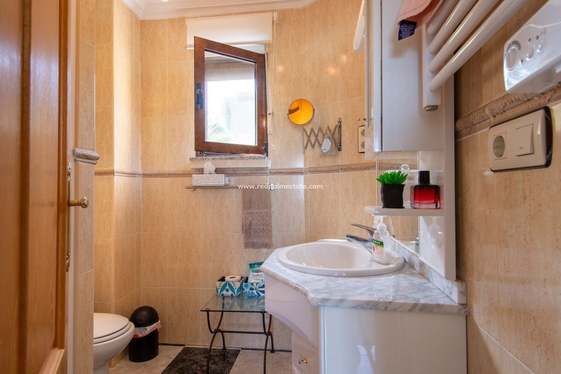 Resale - Villa -
Algorfa