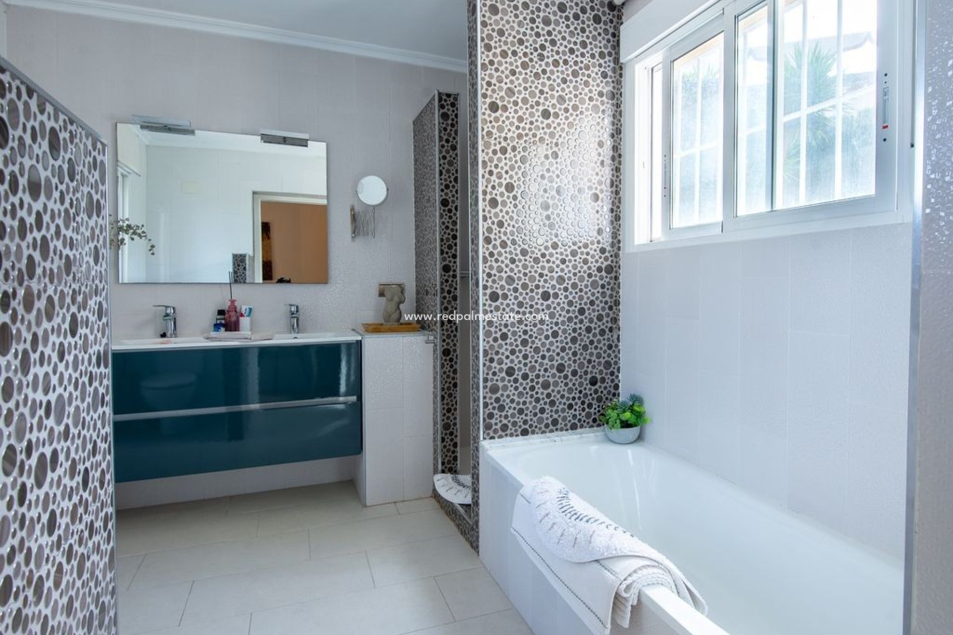 Resale - Villa -
Algorfa