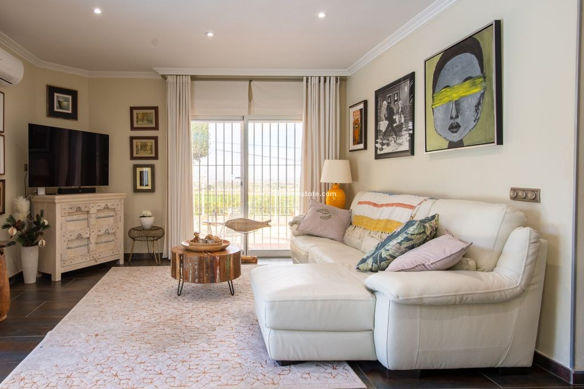 Resale - Villa -
Algorfa