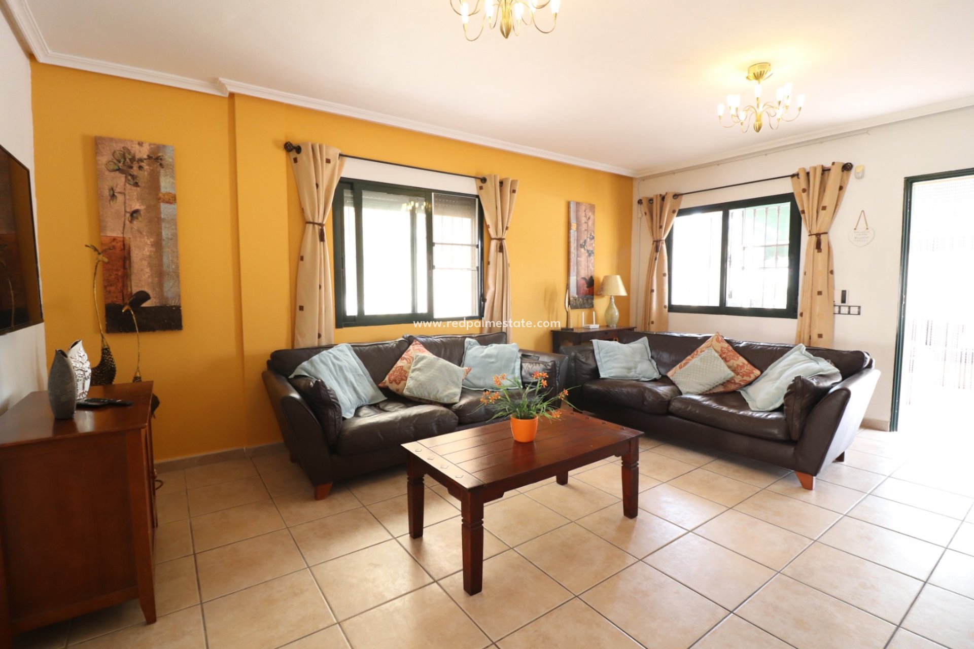 Resale - Villa -
Algorfa