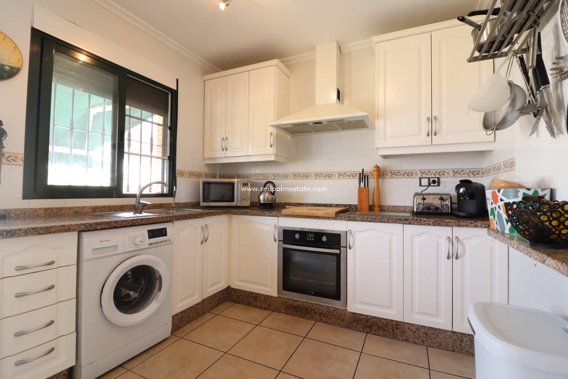 Resale - Villa -
Algorfa