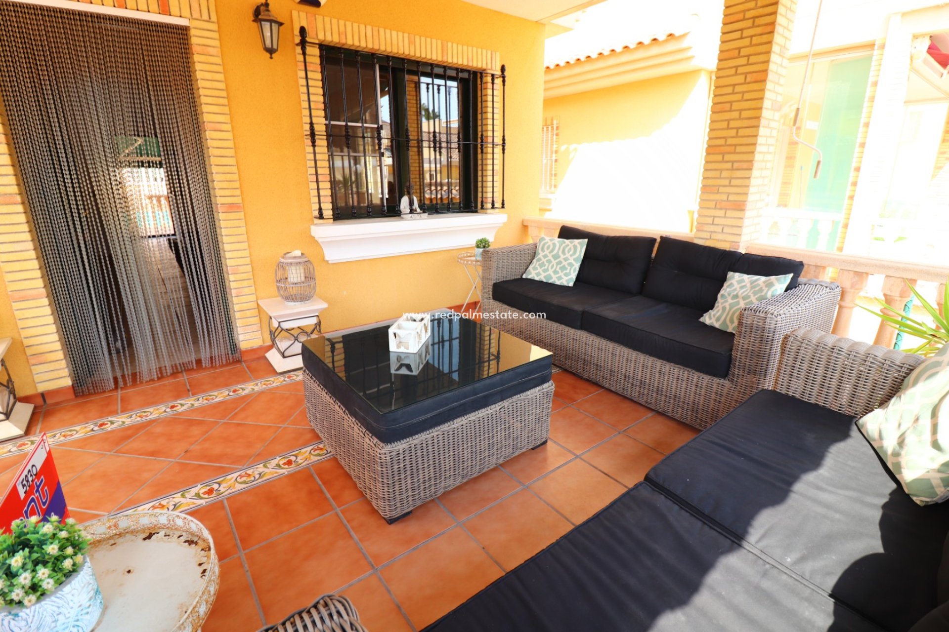 Resale - Villa -
Algorfa