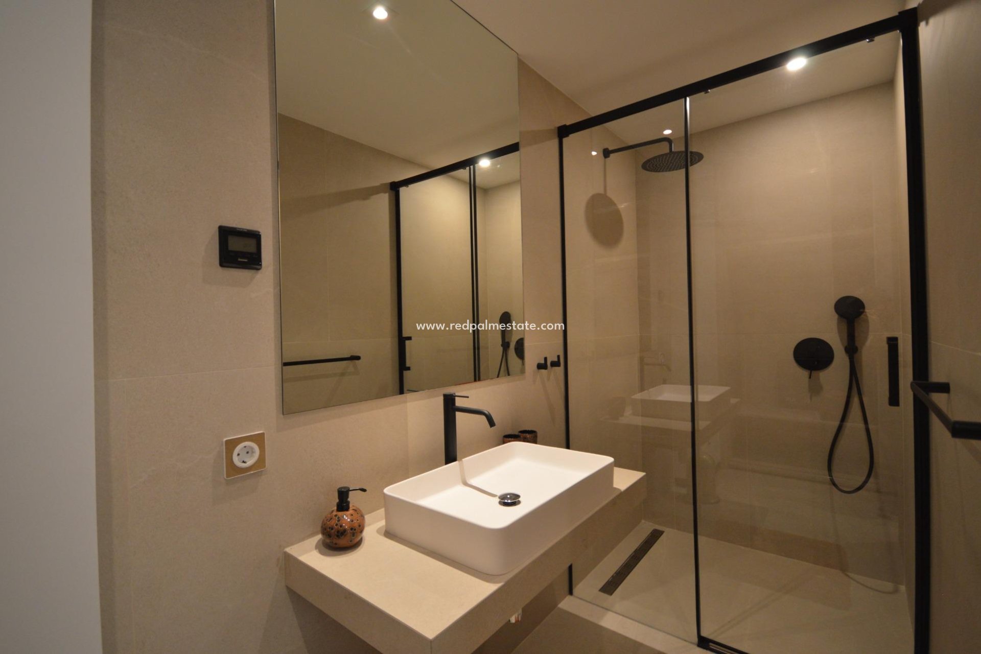 Resale - Villa -
Algorfa