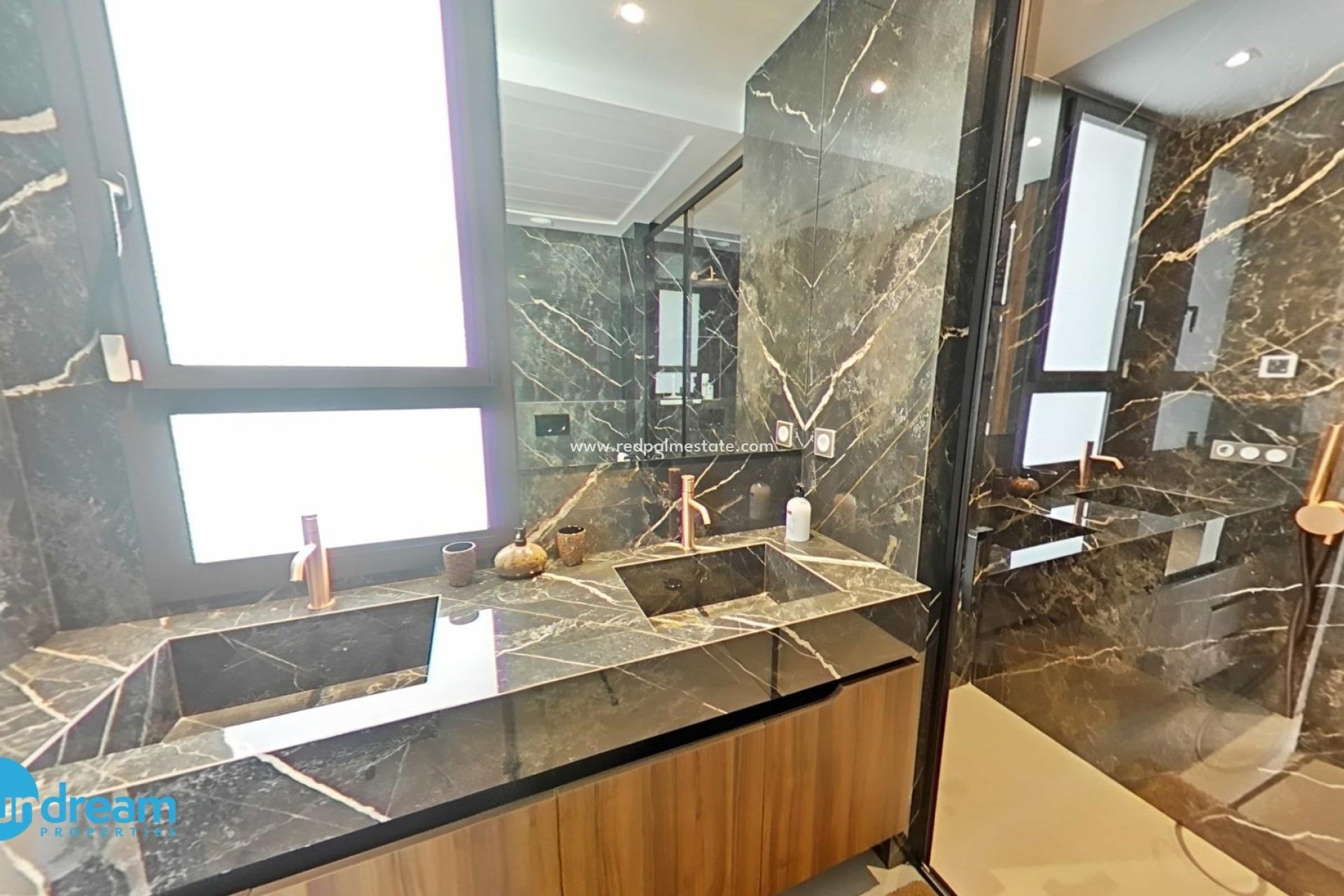 Resale - Villa -
Algorfa