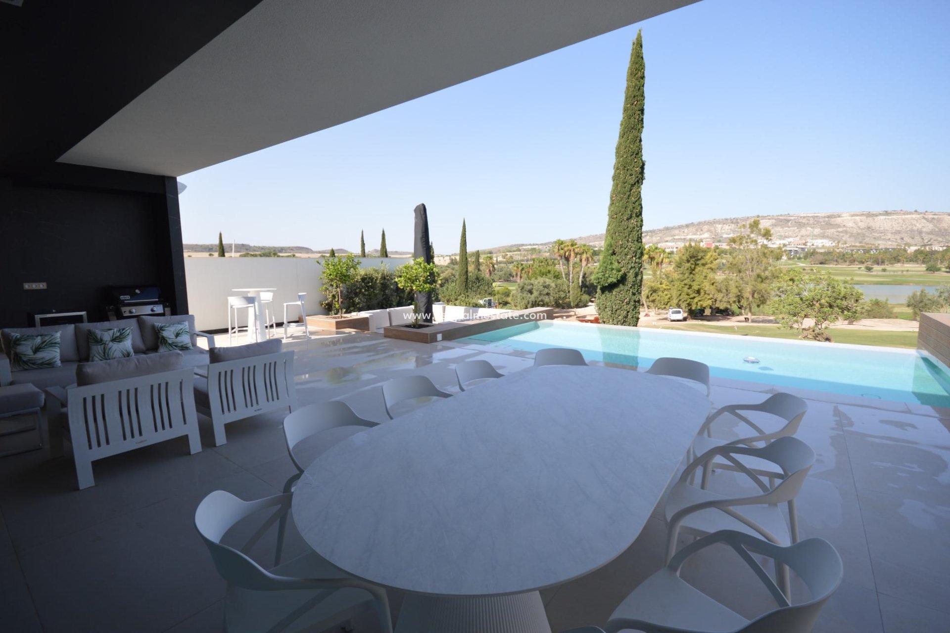 Resale - Villa -
Algorfa