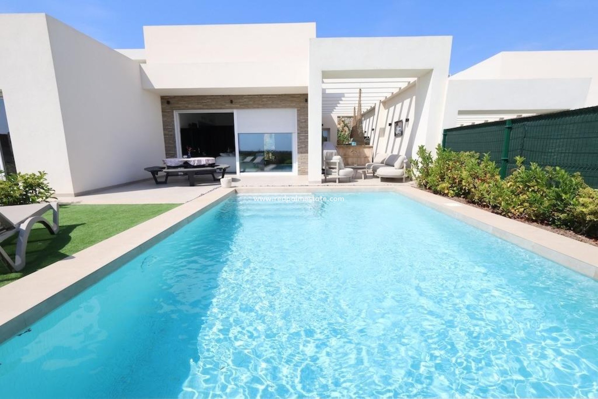 Resale - Villa -
Algorfa