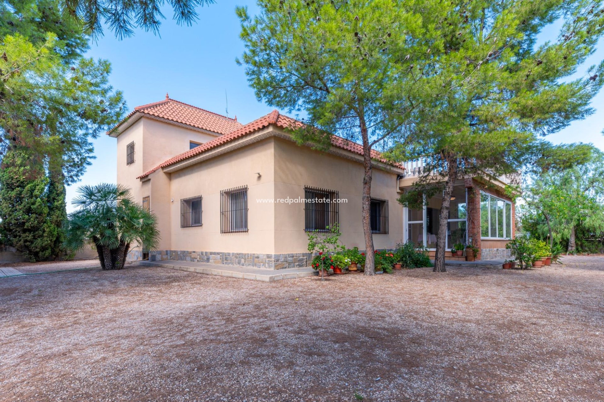 Resale - Villa -
Alicante - Ciudad De Asís - Font-calent - El Bacarot