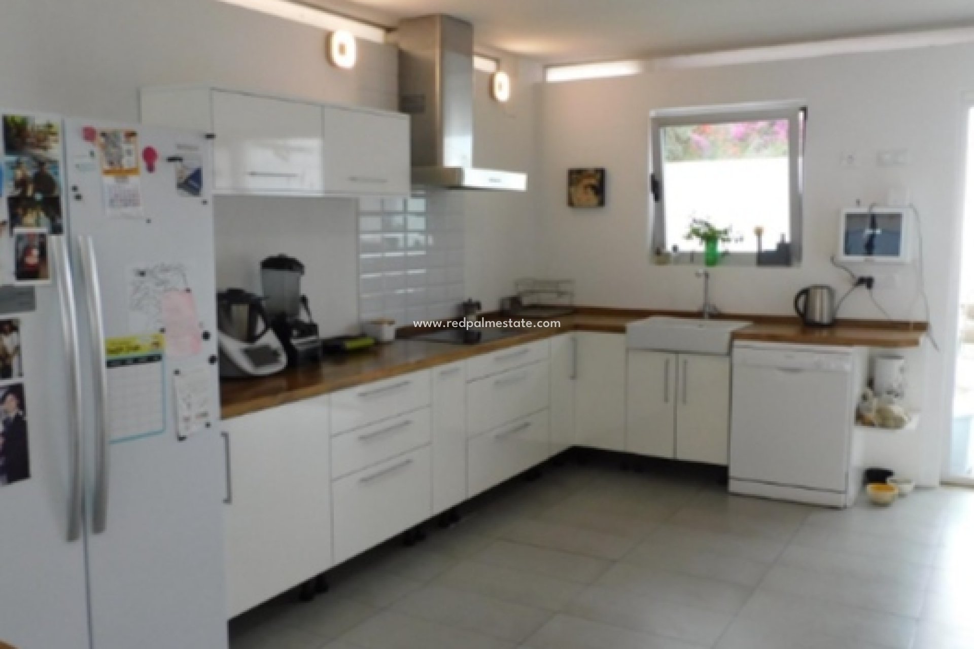 Resale - Villa -
Alicante - Costa Blanca