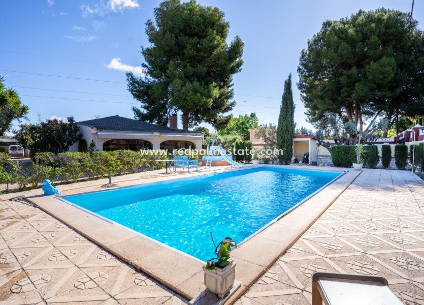 Resale - Villa -
Alicante - Costa Blanca