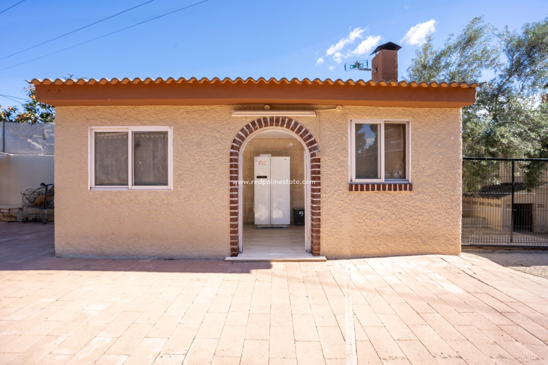 Resale - Villa -
Alicante - Costa Blanca