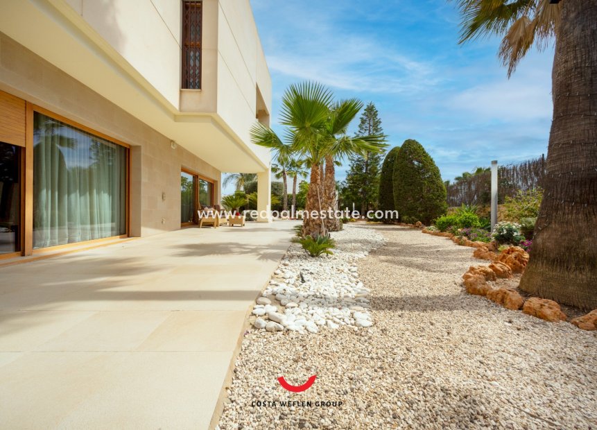 Resale - Villa -
Alicante - Costa Blanca