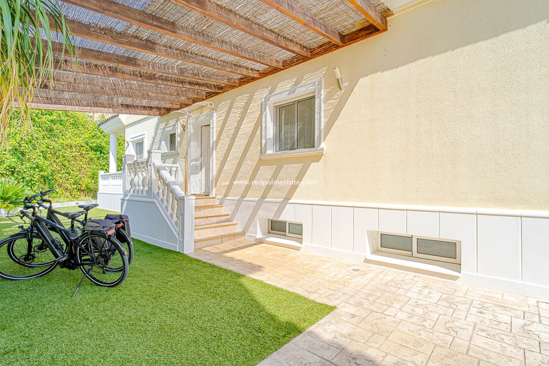 Resale - Villa -
Alicante - El Campello