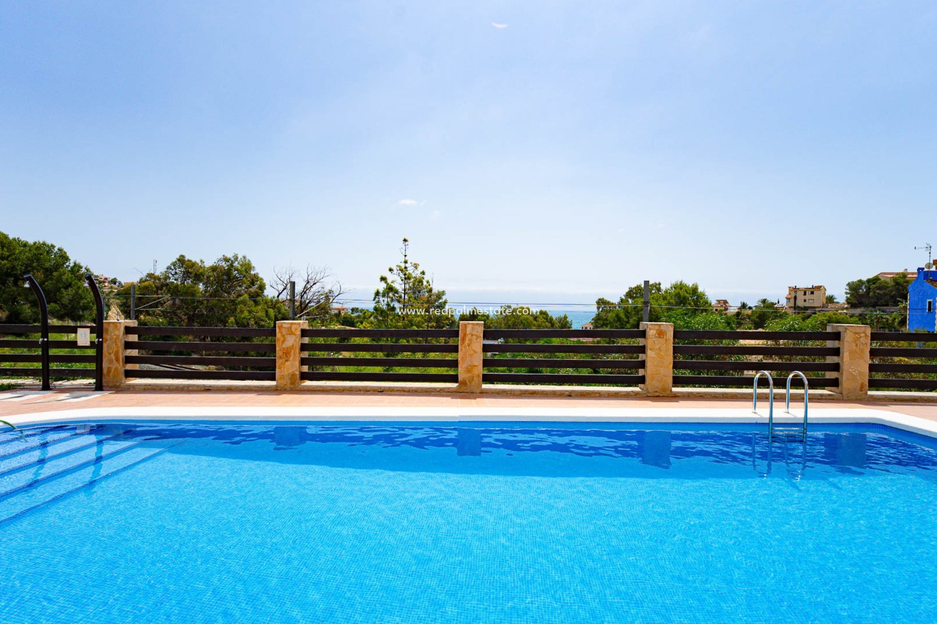 Resale - Villa -
Alicante - El Campello