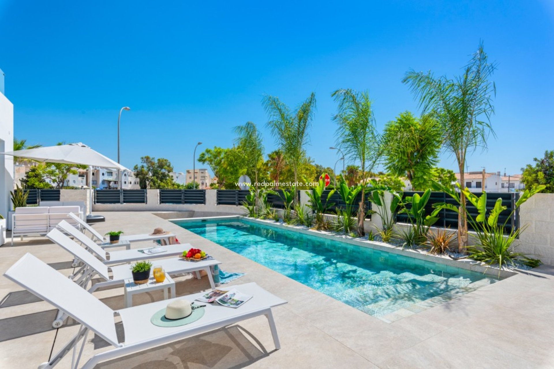 Resale - Villa -
Alicante - El Campello