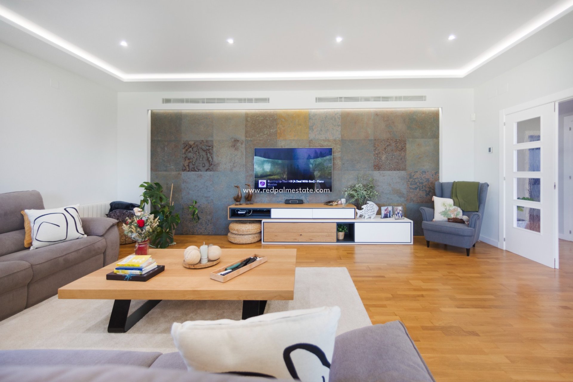 Resale - Villa -
Alicante - Inland