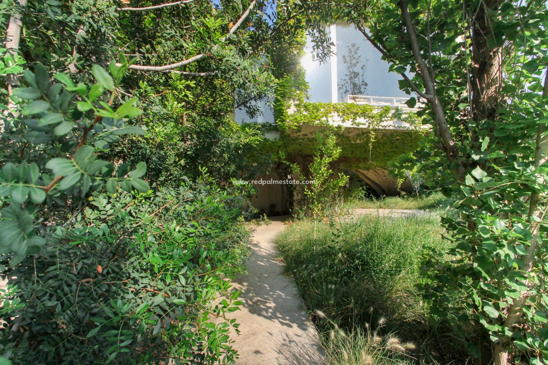 Resale - Villa -
Alicante - Inland