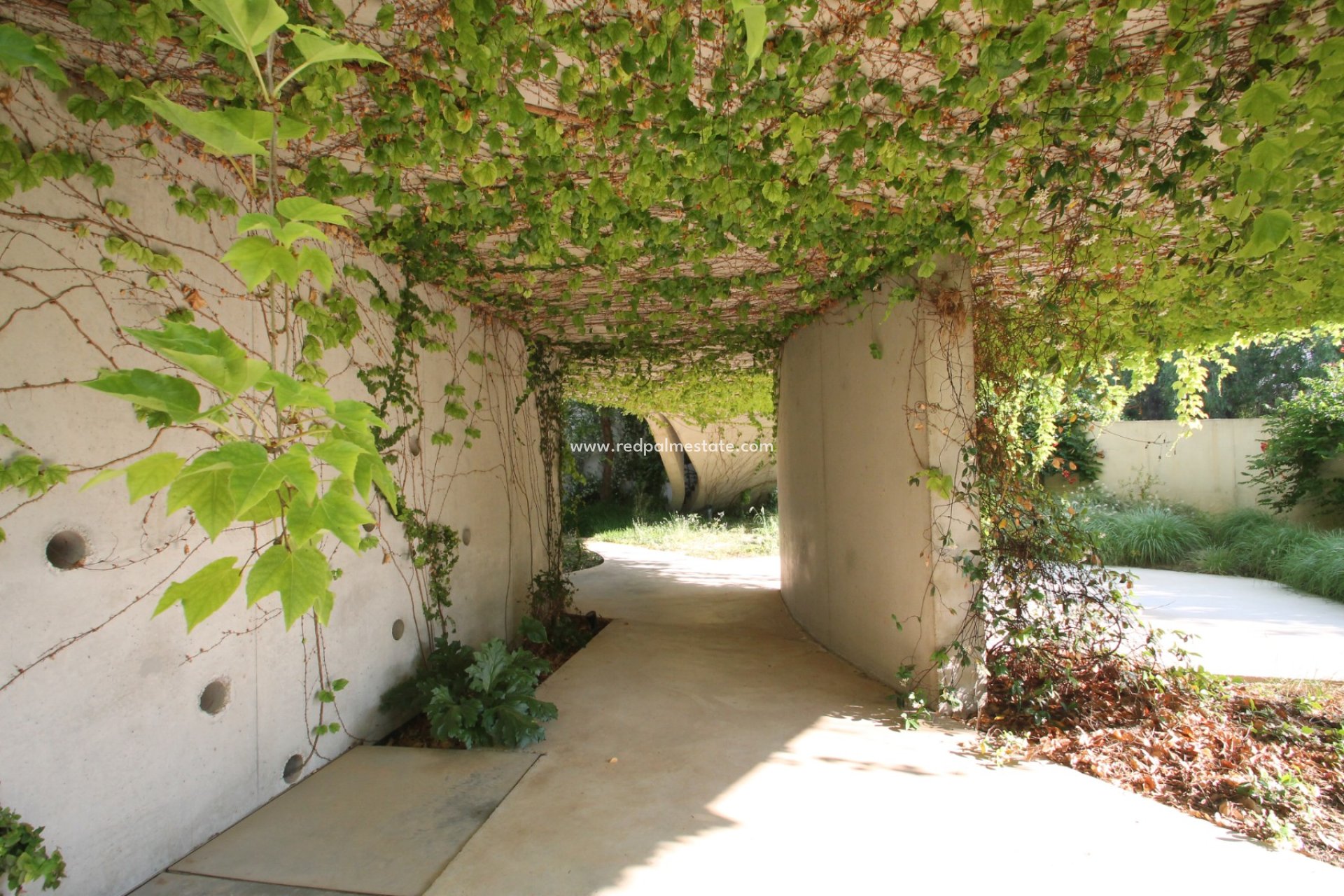 Resale - Villa -
Alicante - Inland