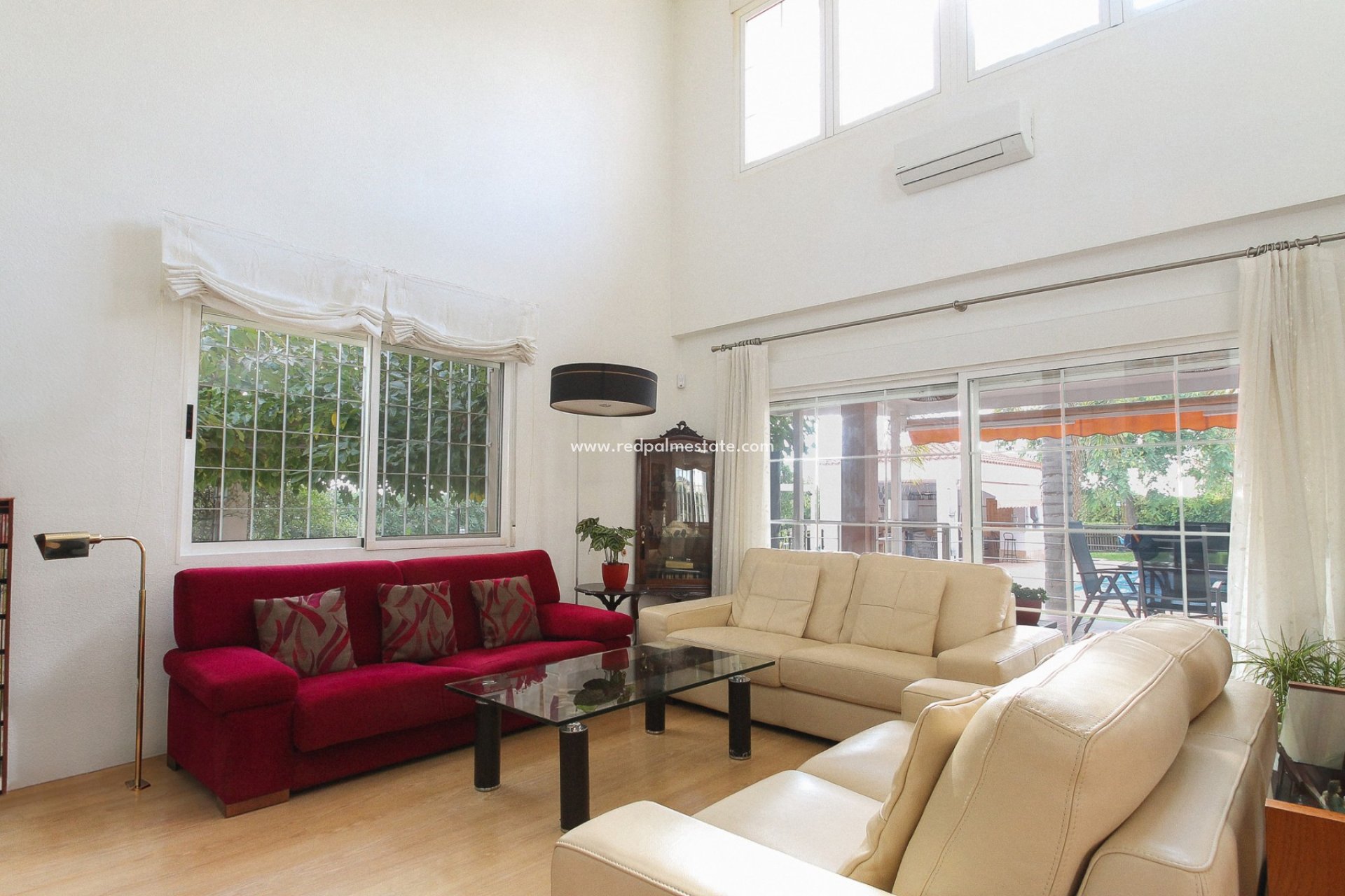 Resale - Villa -
Alicante - Inland