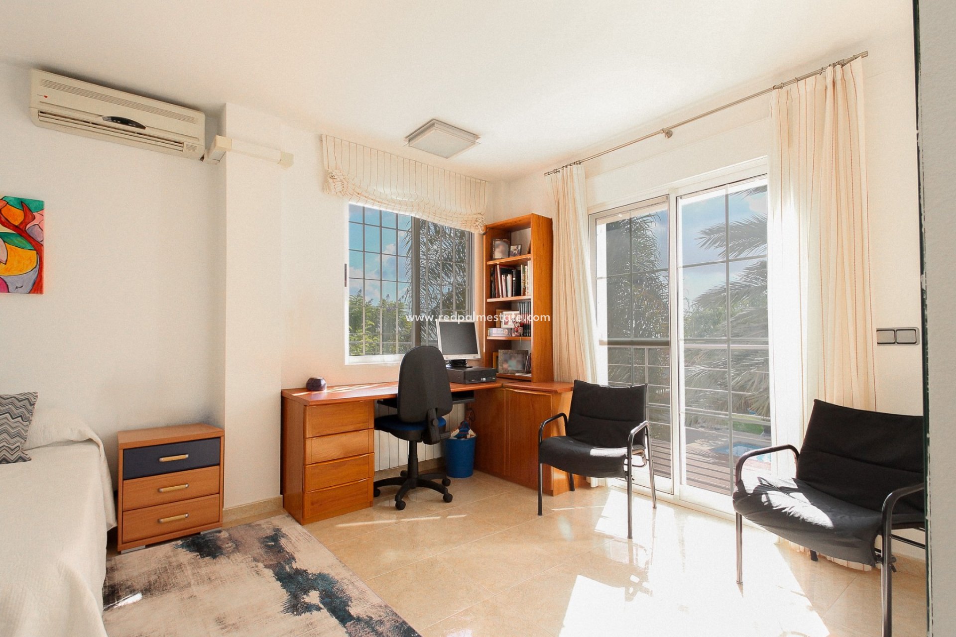 Resale - Villa -
Alicante - Inland