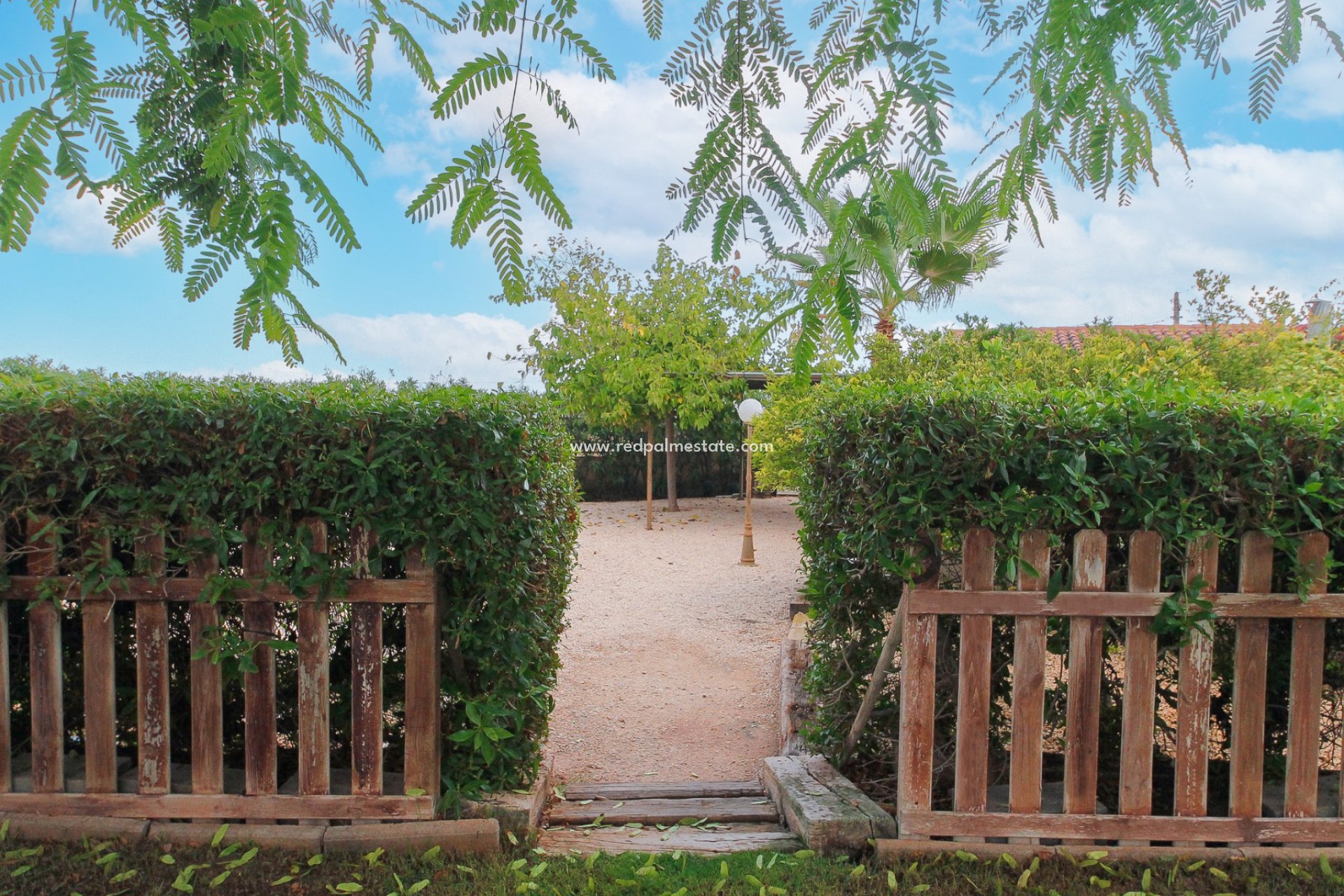 Resale - Villa -
Alicante - Inland