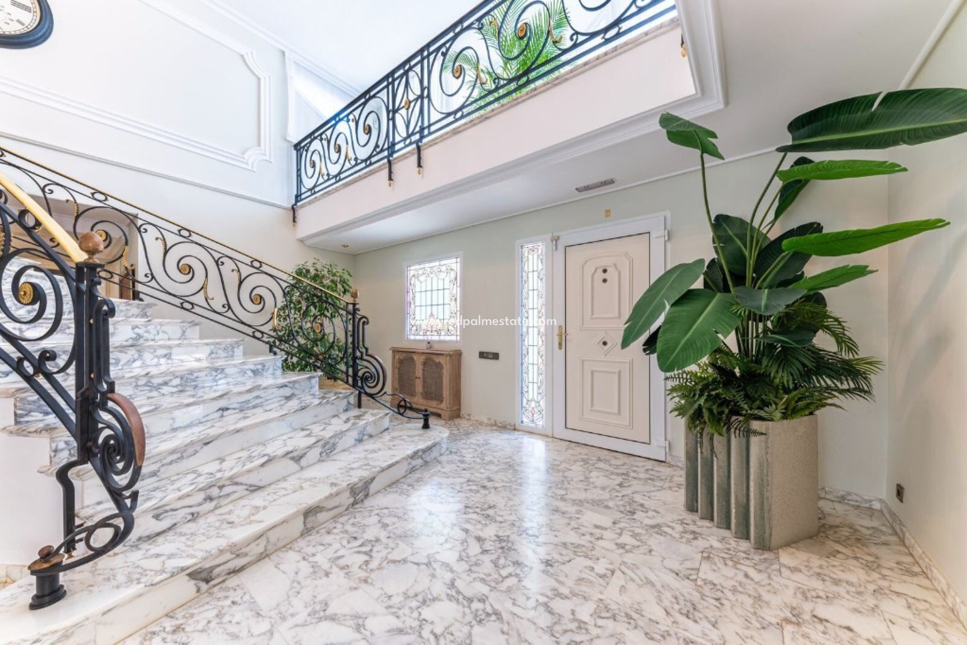 Resale - Villa -
Alicante - Playa San Juan