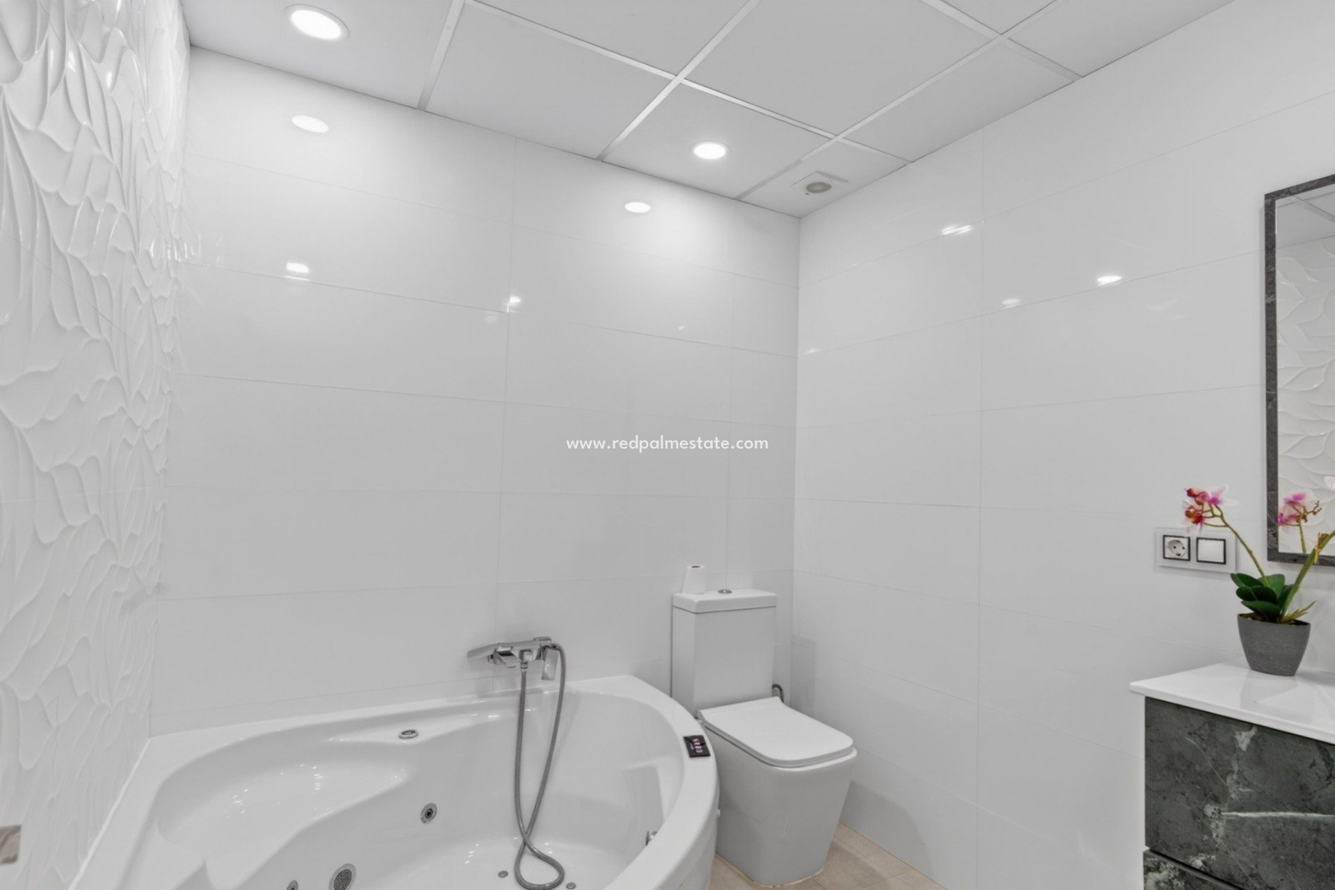 Resale - Villa -
Alicante - Rebolledo