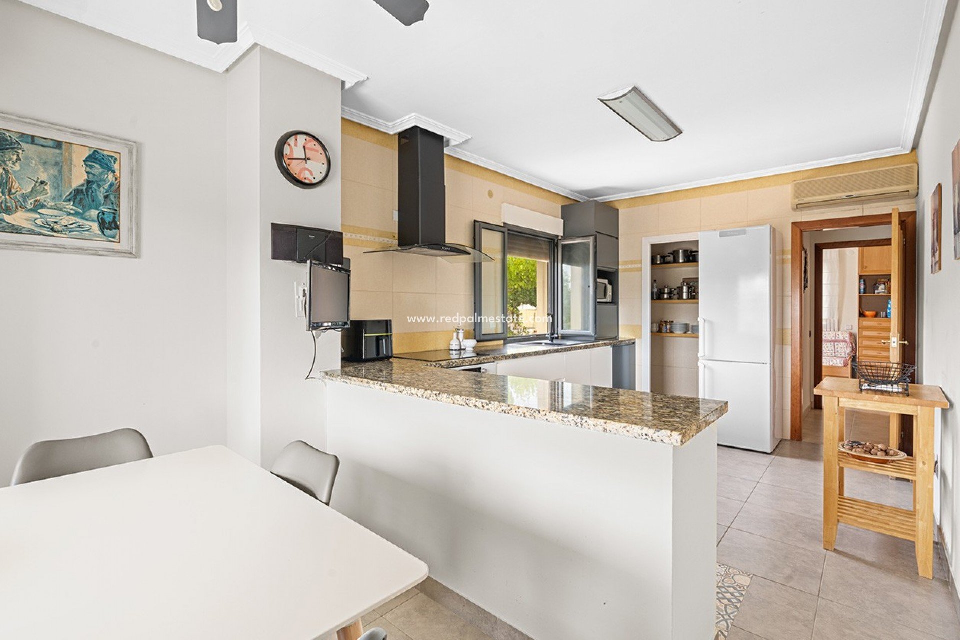 Resale - Villa -
Alicante - Rebolledo