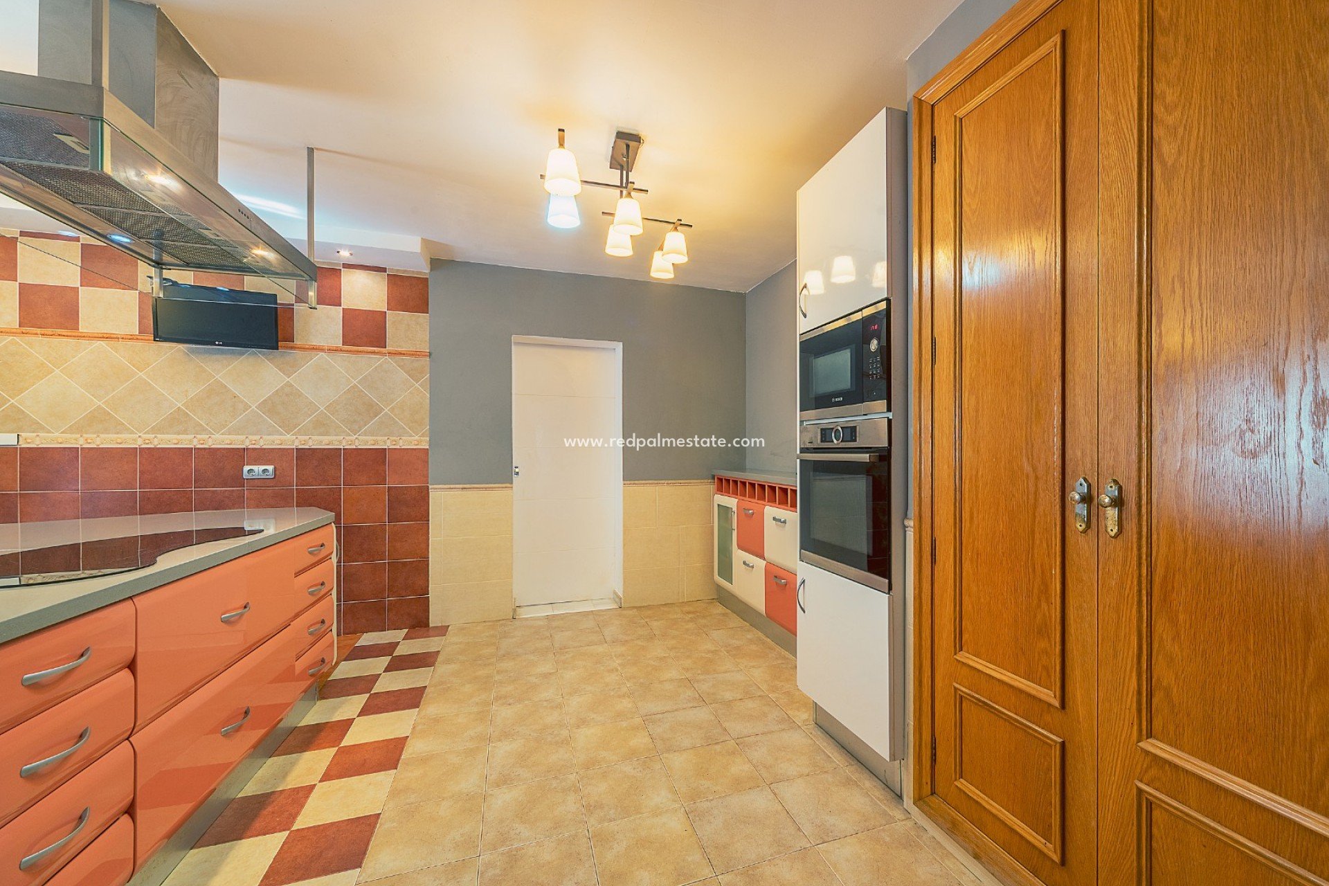 Resale - Villa -
Alicante - San Vicente del Raspeig